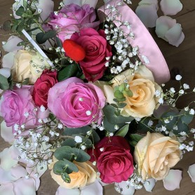 Bouquet et sa boite St Valentin, "Explosion d'Amour rose" • Grand, Moyen, Petit